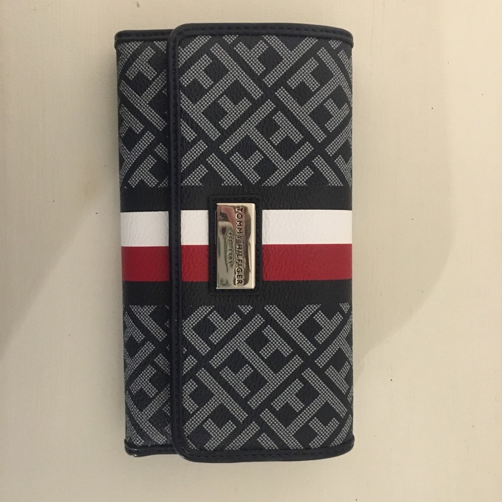 Tommy Hilfiger BRAND NEW Wallet ‼️